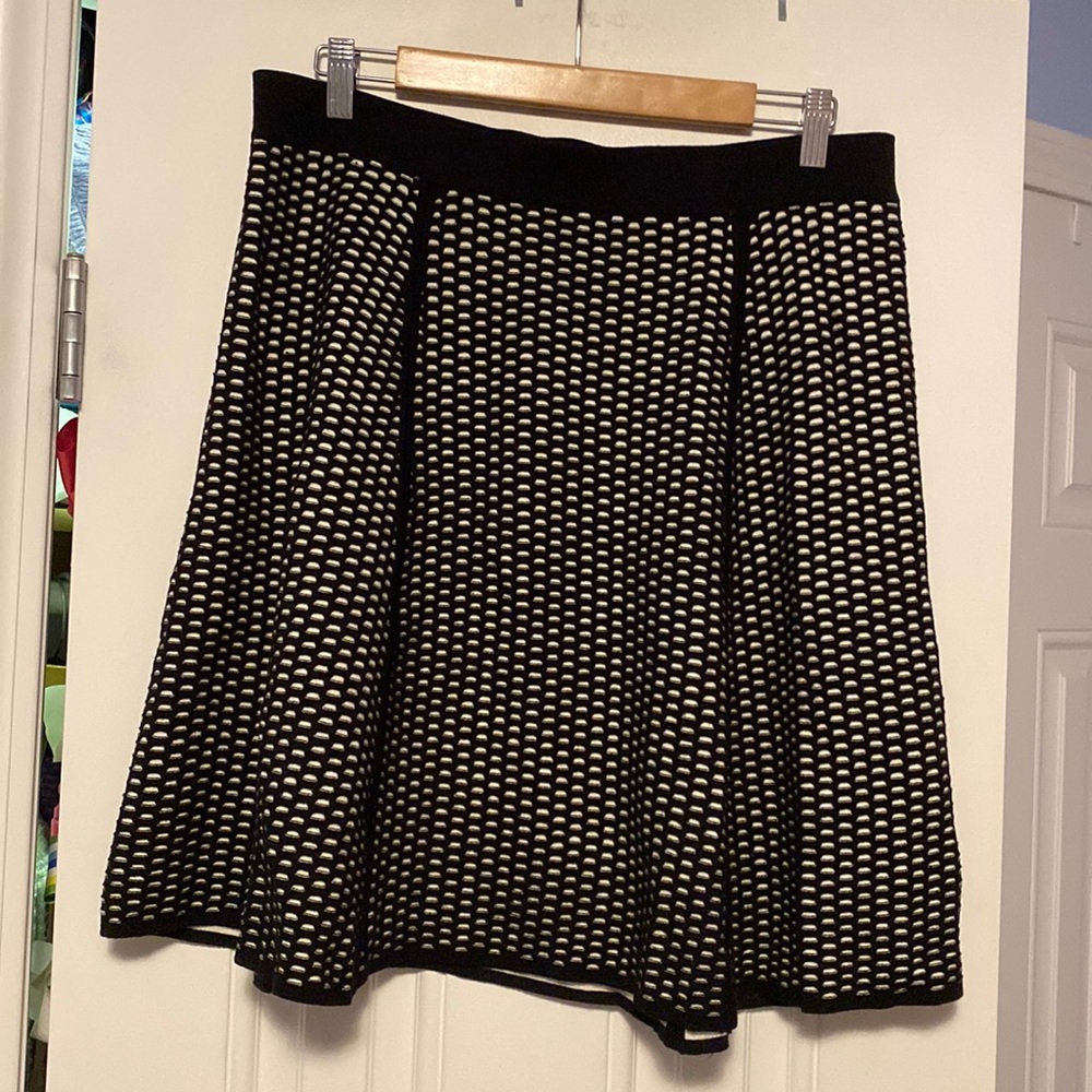2/$25 Ann Taylor Skirt